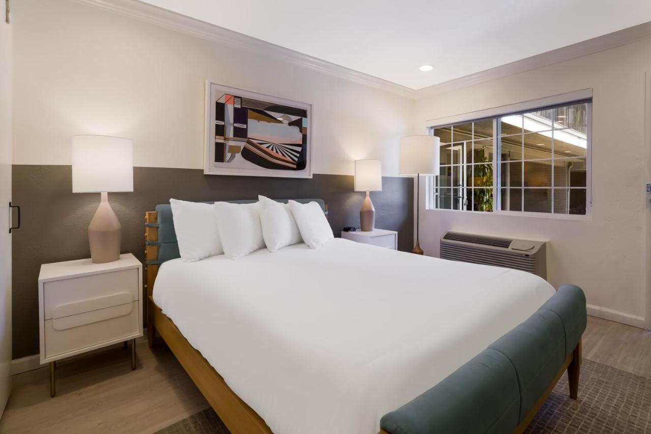 Signature Inn Oakland Zewnętrze zdjęcie