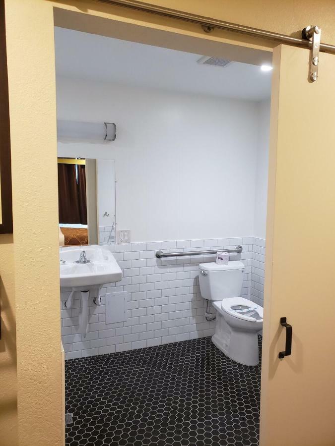 Signature Inn Oakland Zewnętrze zdjęcie