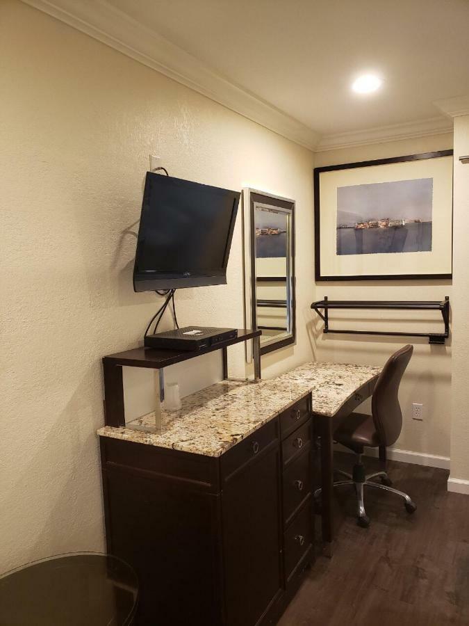 Signature Inn Oakland Zewnętrze zdjęcie