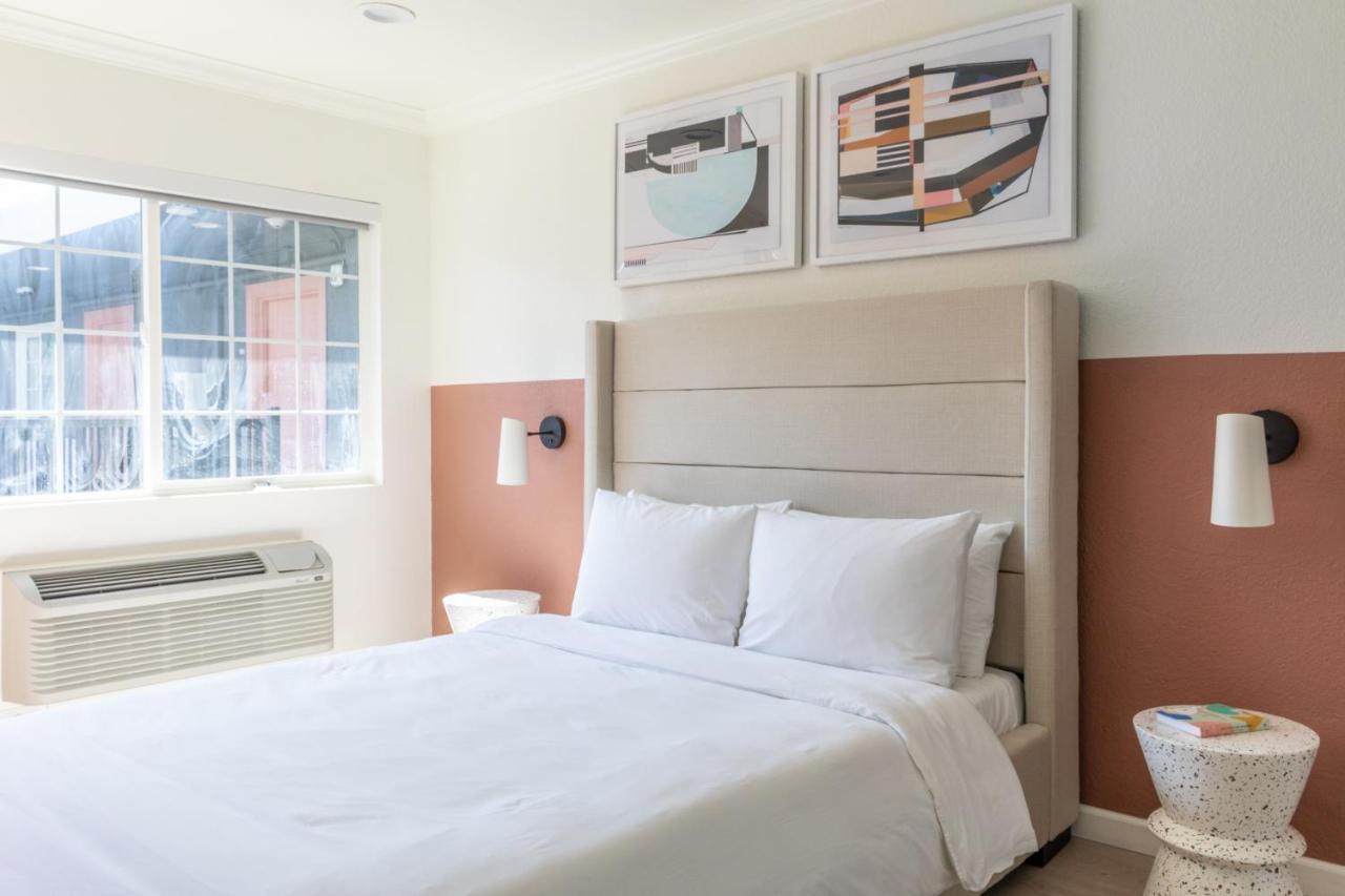 Signature Inn Oakland Zewnętrze zdjęcie